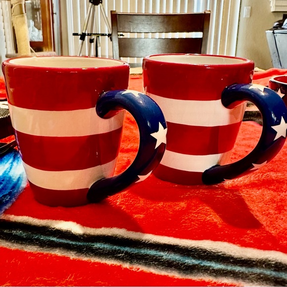 Other - AMERICAN FLAG DESIGN COFFEE MUGS 10 OUNCE
